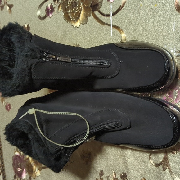 Boots for Women, Size 10M - Picture 1 of 4